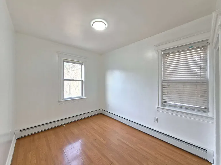 443 Home Ave #1 — Photo 12