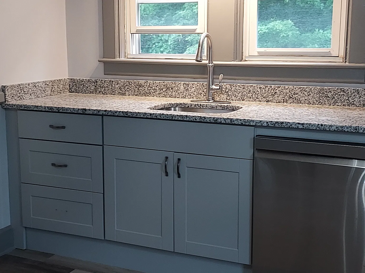 1 bed, 1100 sqft, $1,700 — Photo 4