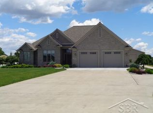 7089 Hupfer Rd, Freeland, MI 48623