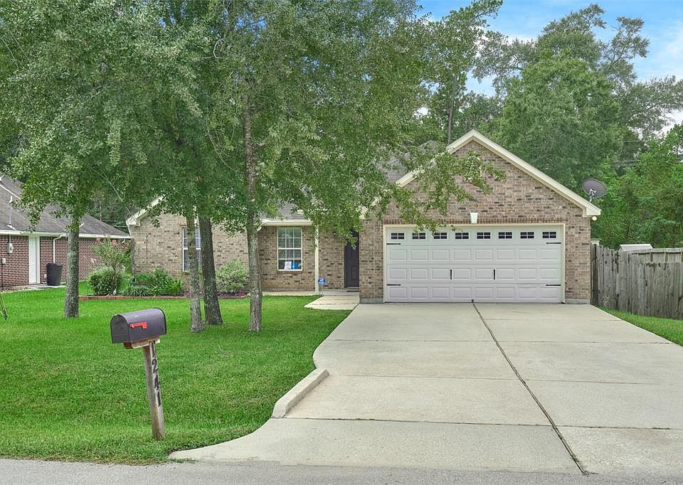 1st image of 1241 Chateau Woods Parkway Dr