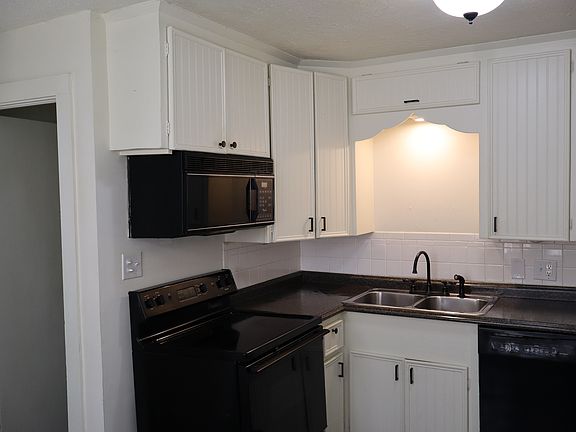 4th image of 1064 S Thelma Ave