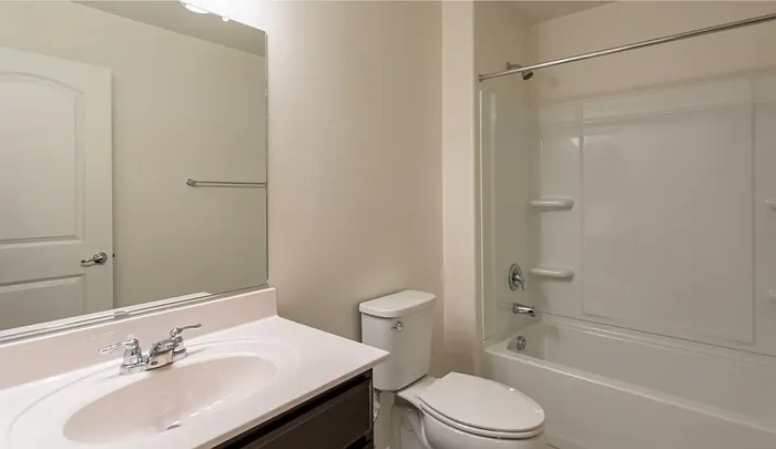 1110 E Descent St — Photo 6