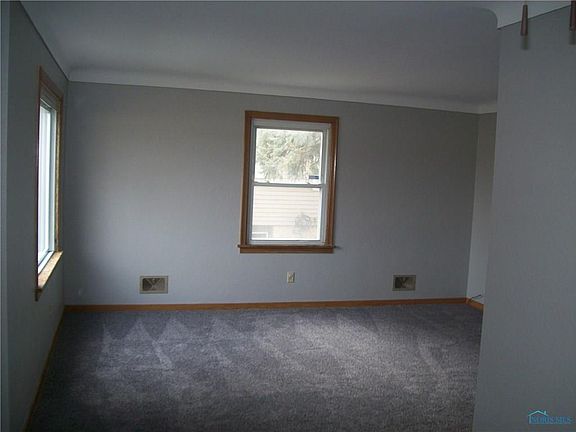 4th image of 3319 Saint Bernard Dr
