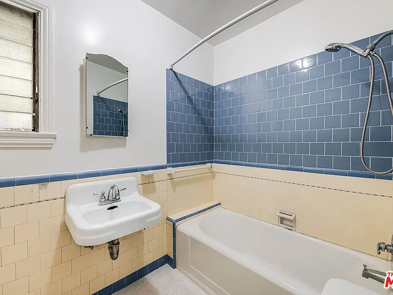 1064 S Ogden Dr — Photo 25