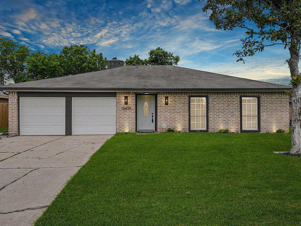 1st image of 15439 Indian Woods Dr