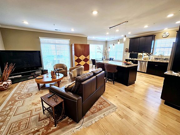 4th image of 2701 Commons Dr #303
