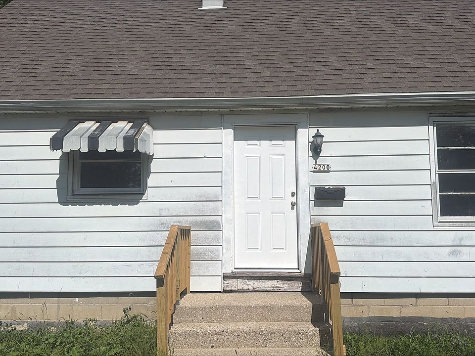 1st image of 4200 W Courtland Ave