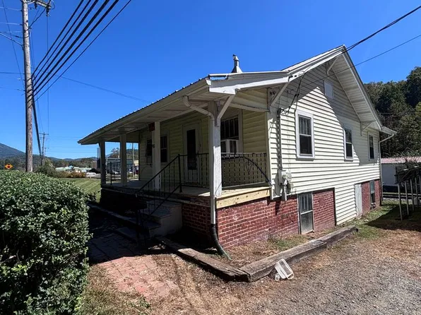 980 Chipper Curve Rd, Sylva, NC 28779