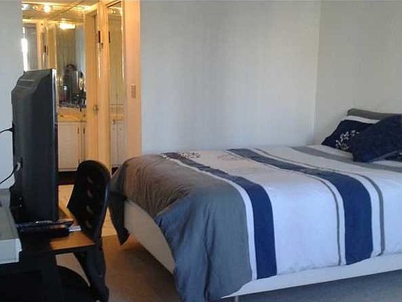 5th image of 10185 Collins Ave APT 201