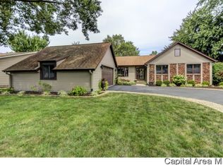 425 Yeoman Dr, Springfield, IL 62704