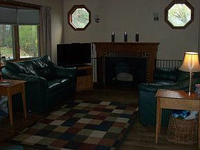 2nd image of 5 Laurel Ave