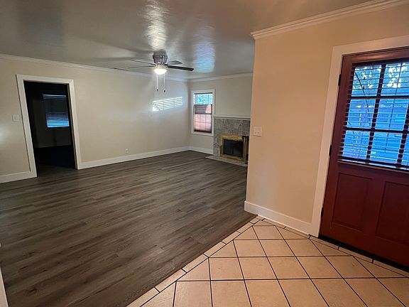 Front entry to livingroom