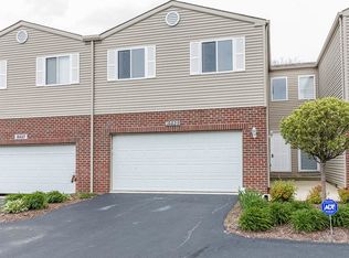 16629 W Willow Walk Dr, Lockport, IL 60441