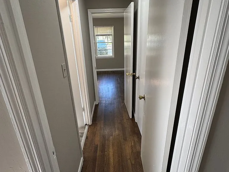 1210 Dewey St — Photo 8
