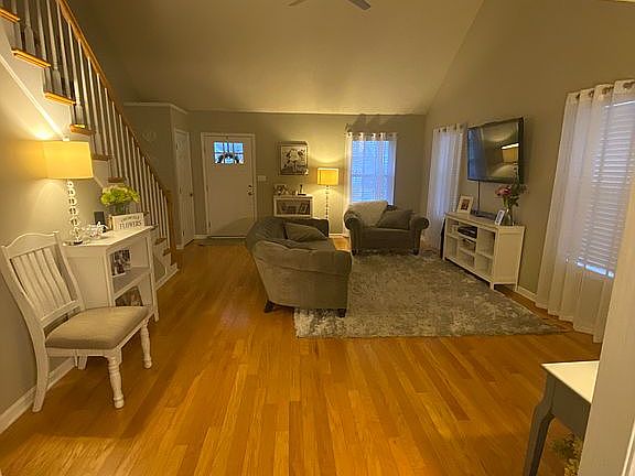 2nd image of 6409 Autumn Oak Way