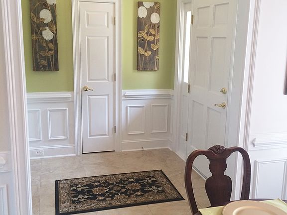 2nd image of 817 Shelter Cove Ct