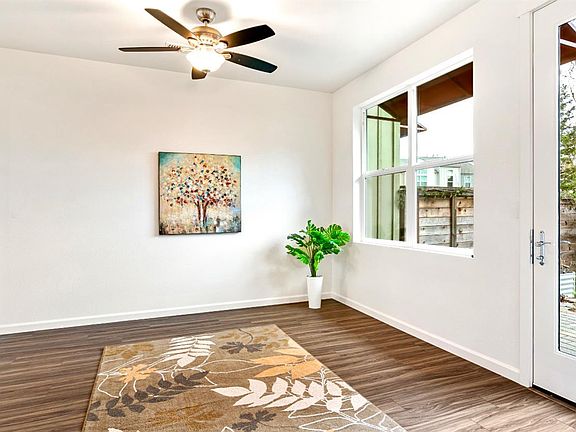 5th image of 70 Birch Haven Way