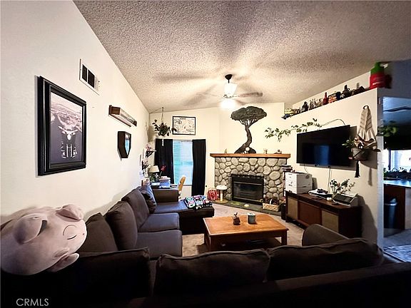 5th image of 232 Yosemite Way