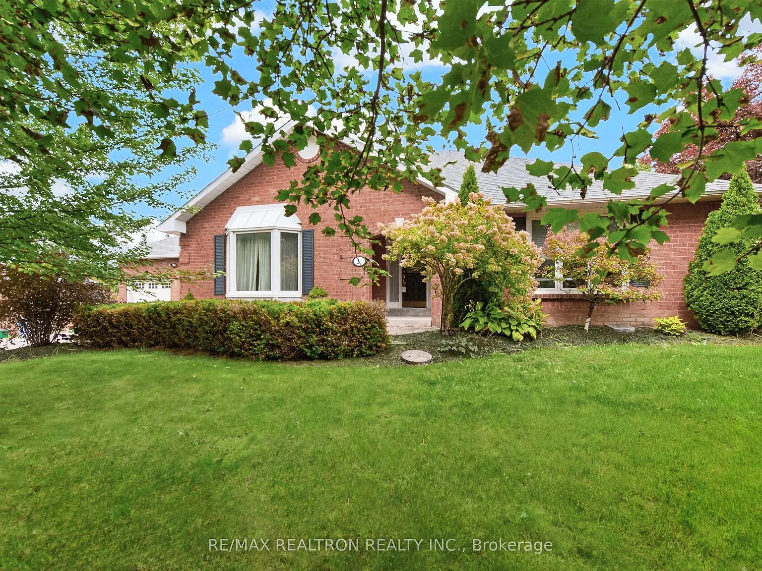2 bed, $2,600 — Photo 4