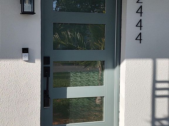 3rd image of 2444 Dakota Dr