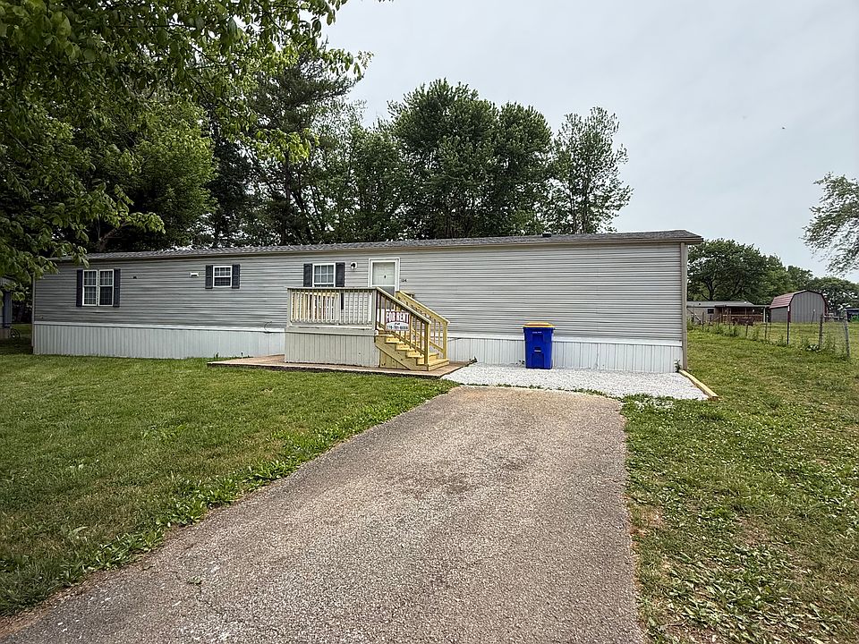 1st image of 134 Mapleleaf Dr