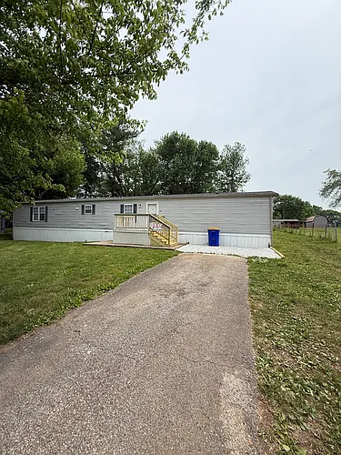 134 Mapleleaf Dr Photo 1