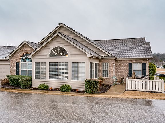 3rd image of 8822 Parkview Oaks Cir