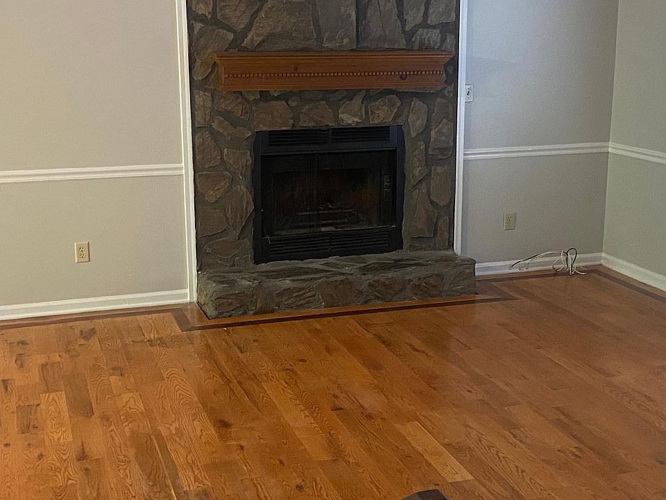 2nd image of 73 Russell Dr