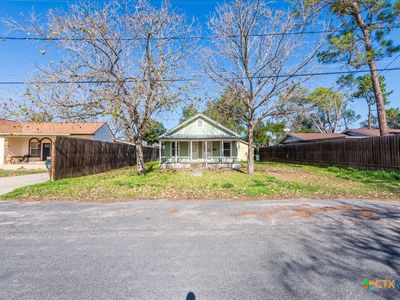 331 E 4th St, Yorktown, TX, 78164