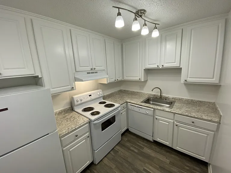 G203 Hickory Hill Ln #G203 — Photo 26