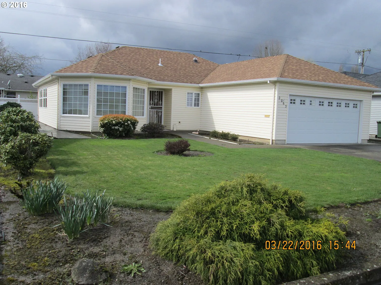 2063 Heather Way photo 1