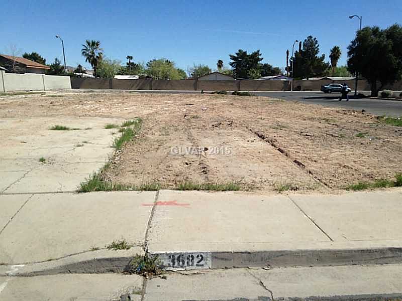 1st image of 3682 Huerta Dr