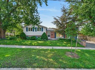 36 Dallington Dr, Toronto, ON M2J 2G3