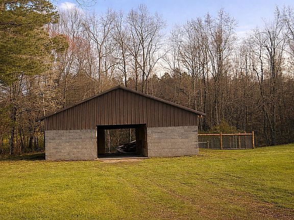 2nd image of 2428 Pleasant Hill Church Rd