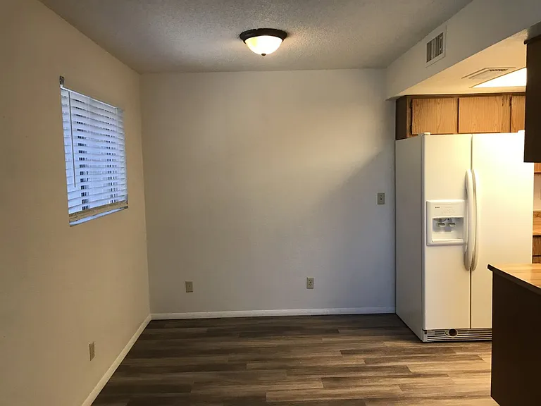 1971 Magnolia Dr — Photo 10
