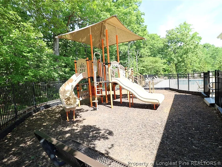 240 Mystwood Hollow Cir — Photo 48