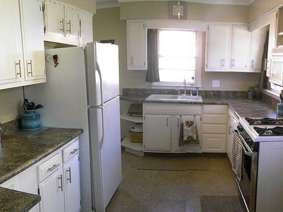 4th image of 3029 S Coral St