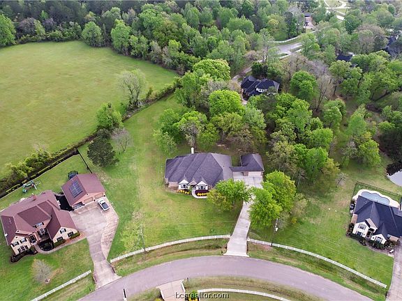 3rd image of 32503 Tall Oaks Way