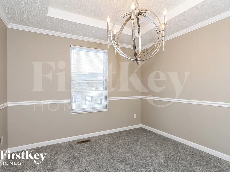 26 Forest Pond Dr — Photo 4