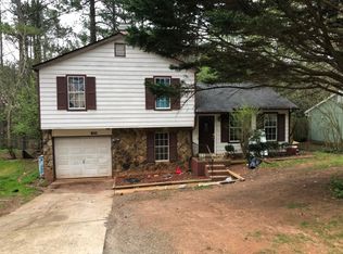 675 Old Manor Rd, Lilburn, GA 30047