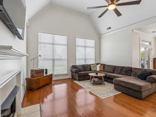 1205 Overlook Dr, Trussville, AL 35173