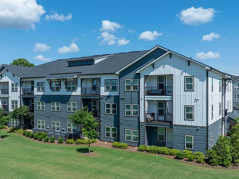 The Aster Apartments — Photo 41