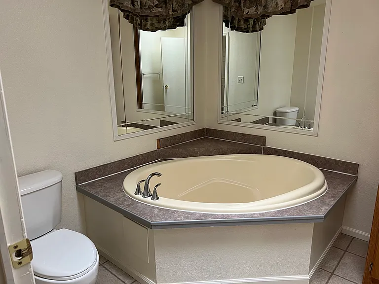 130 Stone Ct — Photo 10