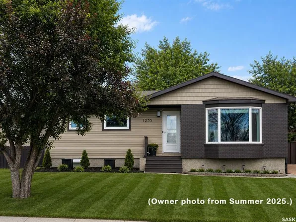 1235 Bourne STREET N, Regina, SK S4X 3C1