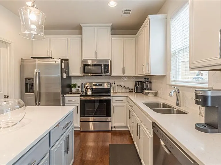 1506 River Oak Ln — Photo 6