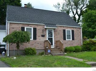 44 Victory Cres, Milford, CT 06460