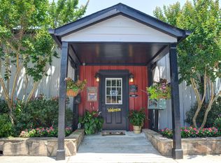 225 Club Dr #1A12, Fayetteville, GA 30214