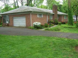 93 Stafford Rd, Colonia, NJ 07067