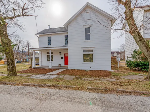 405 N Chestnut St, Derry, PA 15627