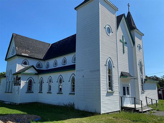 3rd image of 8-12 Cross Road